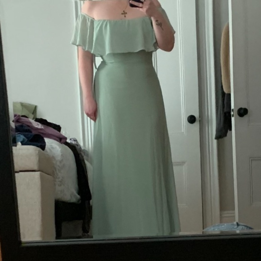 Bill Levkoff Gown - Picture 6 of 16
